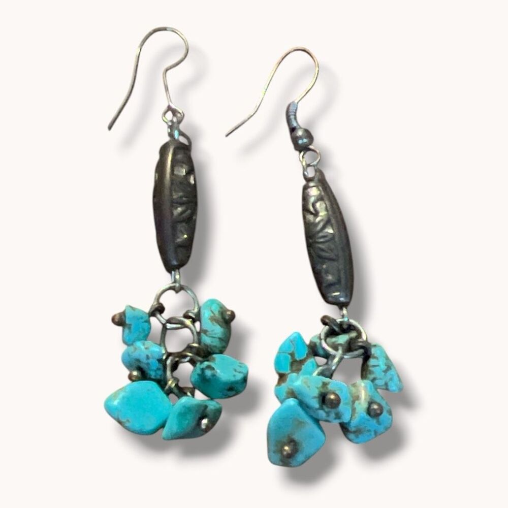 Turquoise Chip Cluster Dangle Earrings Southwestern Boho 2.25 Inch - Picture 1 of 8